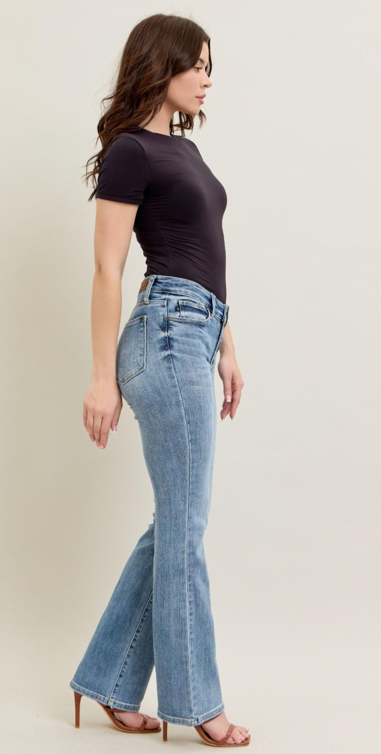 Judy Blue Mid Rise Boot Cut 32.5 inseam