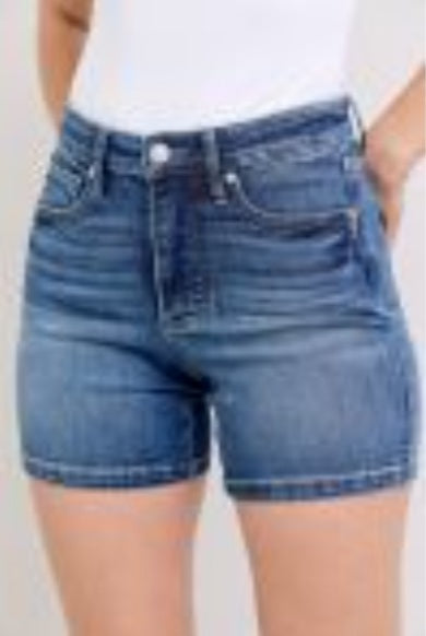 Judy Blue Jean Mid Rise Mid Length Shorts