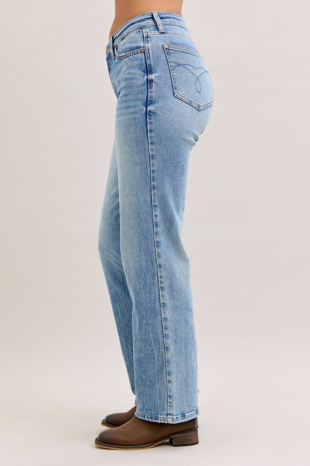 Judy Blue Mid Rise Rigid Magic Straight