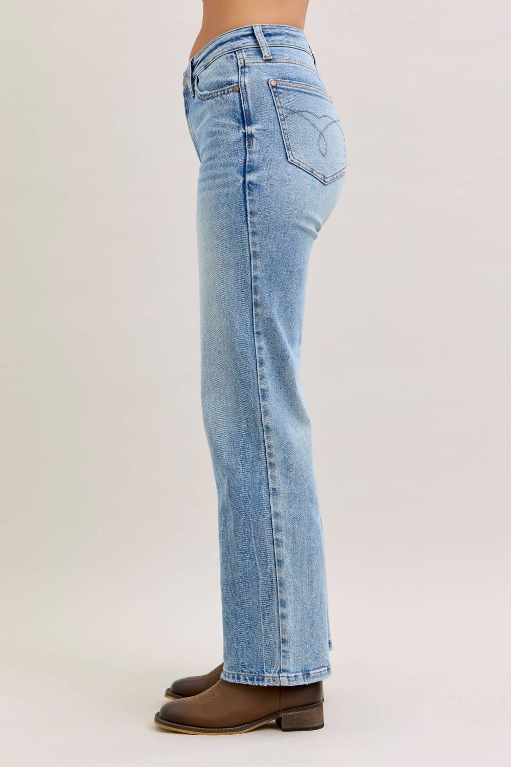 Judy Blue Mid Rise Rigid Magic Straight
