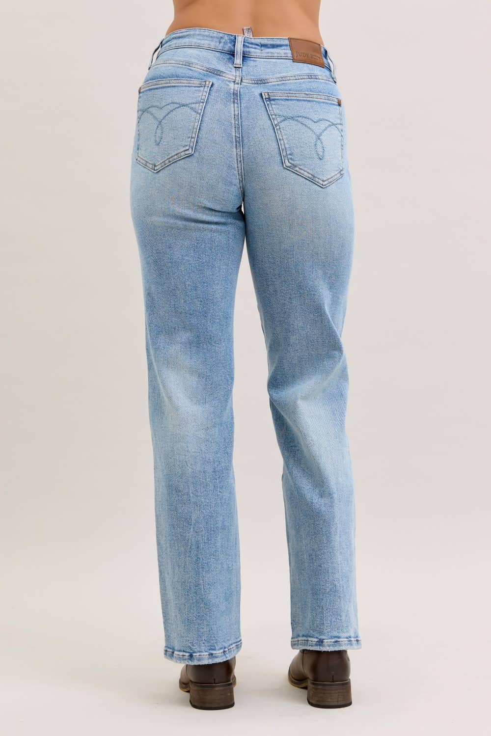 Judy Blue Mid Rise Rigid Magic Straight