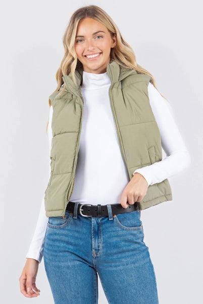 Glacier Puffer Vest in Olive