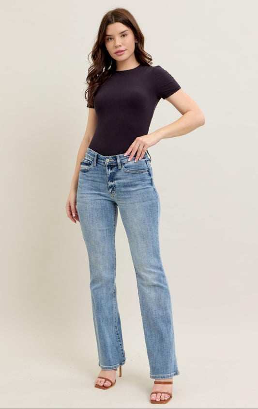 Judy Blue Mid Rise Boot Cut 32.5 inseam