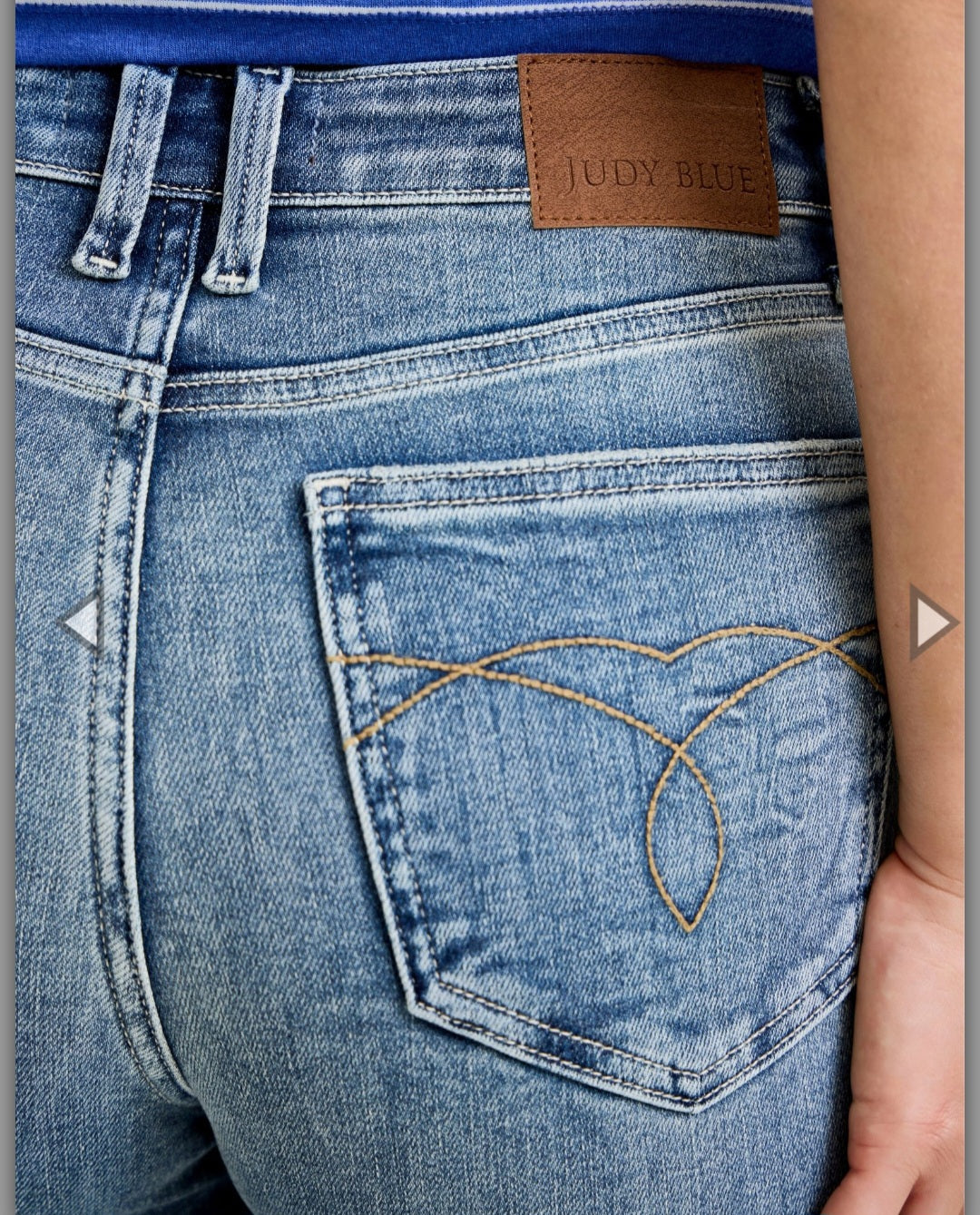 Judy Blue Jeans Mid Rise Straight 32 inseam